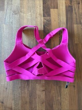 Victorias Secret Knockout Front-Close Strappy Sports Bra